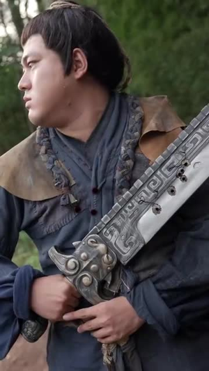 【报告女帝，你夫君造反了】71集短剧全网免费看