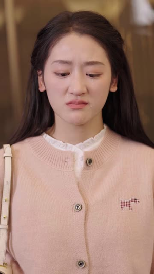 【爱似流星坠落】30集短剧免费高清在线看