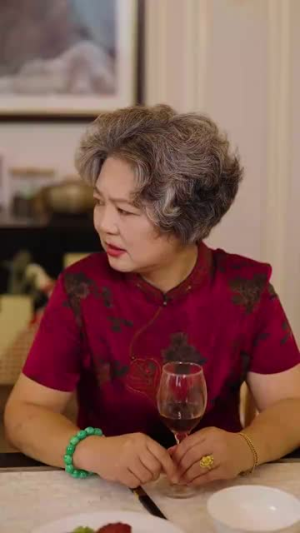 【闪婚后被千亿老公宠上天】94集短剧在线免费观看