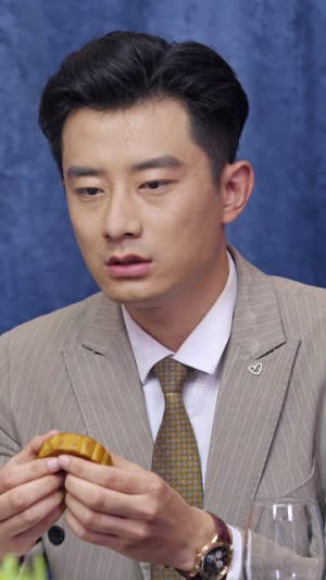 【新：举头望明月】30集在线短剧免费观瞧