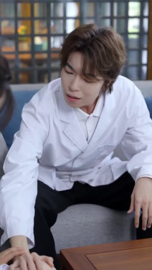 【新：妙手圣医】30集短剧全集免费畅看