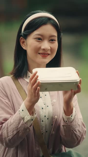 【重回九零之糙汉把我宠坏】60集网盘短剧在线免费看