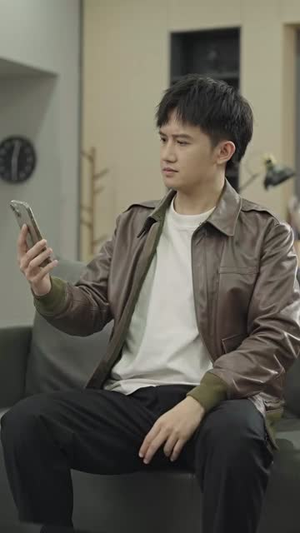 【千古圣皇闯龙都】99集短剧免费在线观看全集