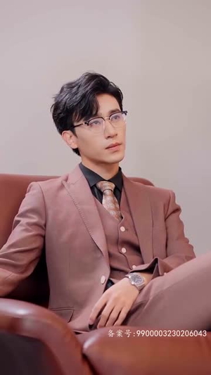 【我和总裁互相装穷】79集短剧在线免费畅看