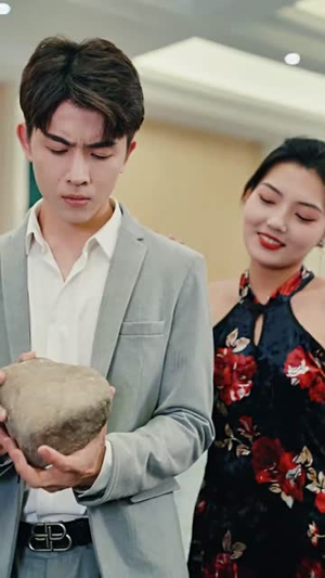 【白金瞳】95集在线短剧全集免费畅享