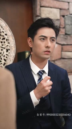 【总裁夫人的双面身份】79集短剧全集免费快看