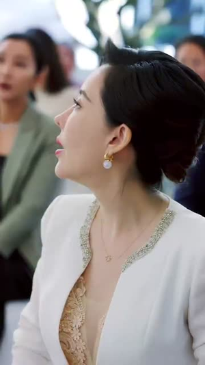 【爱恨难逃的傅总】82集免费短剧在线观