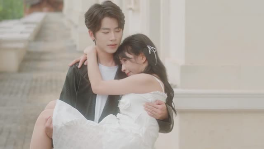 【穿书之重生boss爱上我 初夏&一航】30集全集短剧免费在线观赏