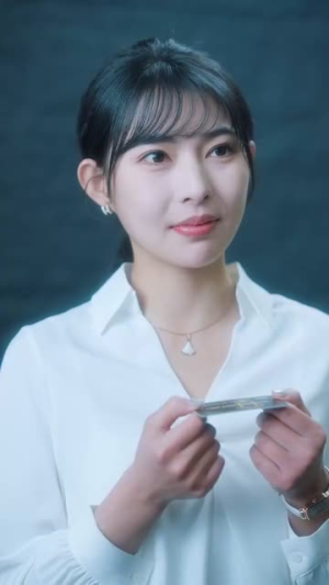 【她与鸢尾同绽】31集短剧全集免费在线播放