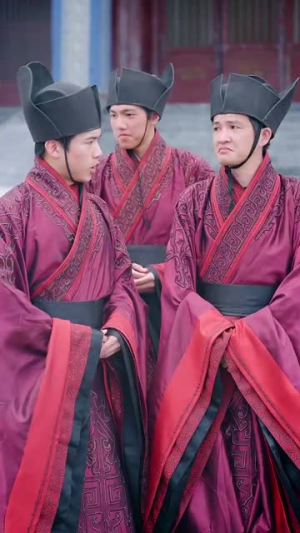 【凤临朝】70集免费短剧在线畅快览