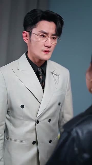 【黑月光】30集免费全集短剧线上赏