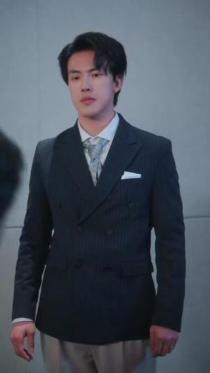 【轻拥他的月亮】100集免费短剧在线速看