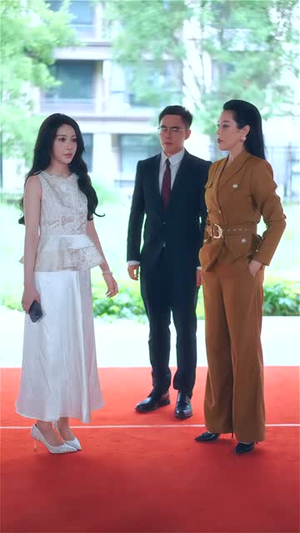 【我的报纸能预知未来】95集短剧在线畅快观看