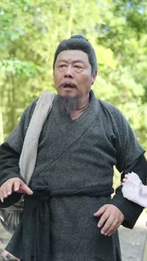 【逃荒路上靠我用空间喂饱全家】70集在线短剧免费全集观