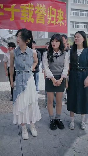 【收废品怎么了我就要拒绝校花】80集免费短剧在线畅看