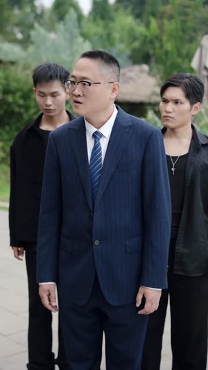 【万界收租，女帝也得上供】60集短剧在线完整版观看