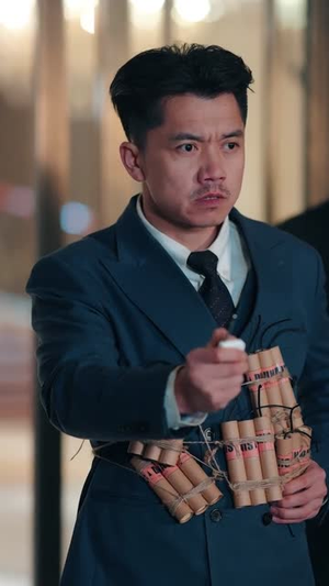 顾少在京大，校花排队求同桌（90集）精彩的短剧